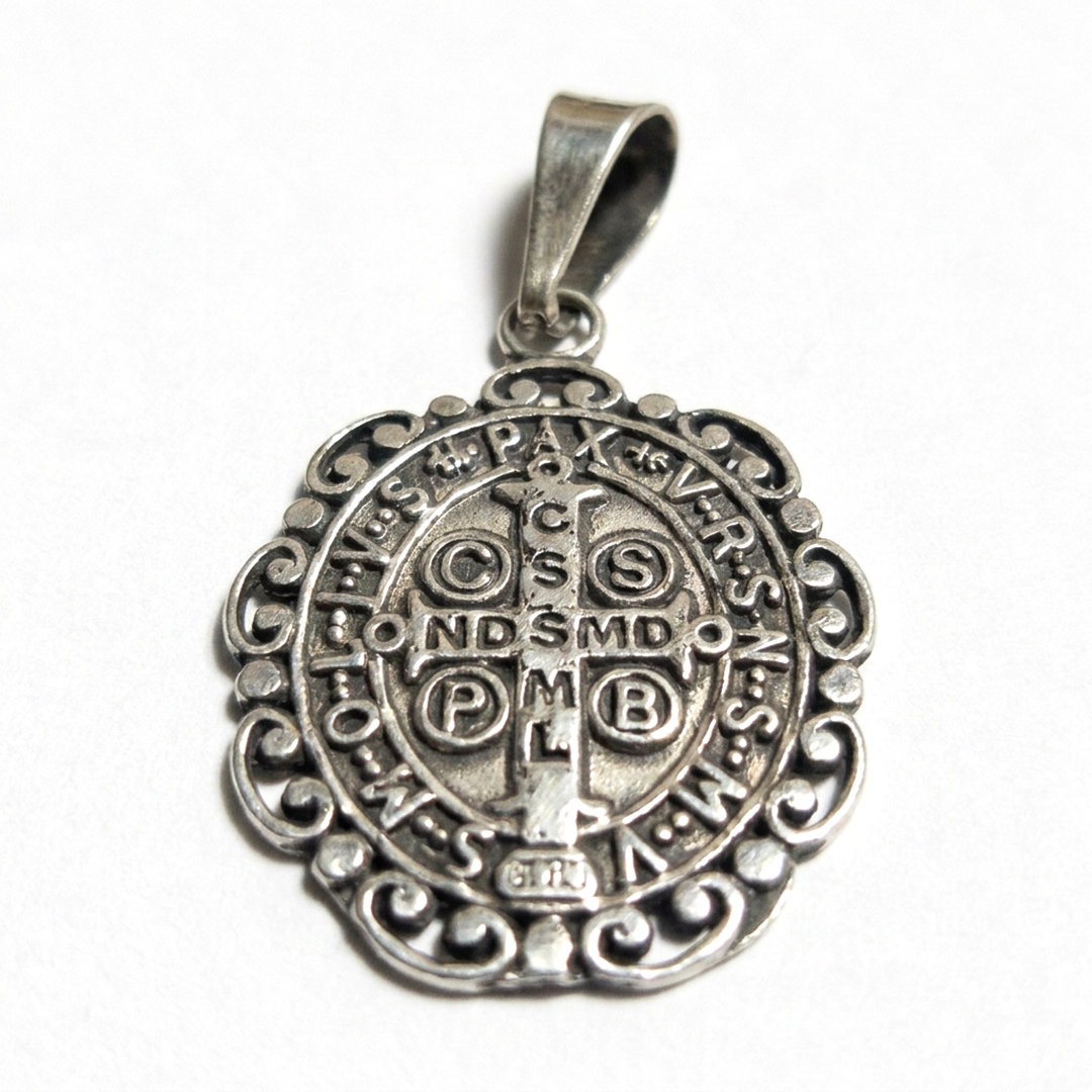 Medalla San Benito Volutas