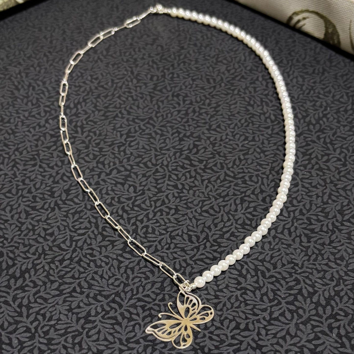 Collar Metamorfosis