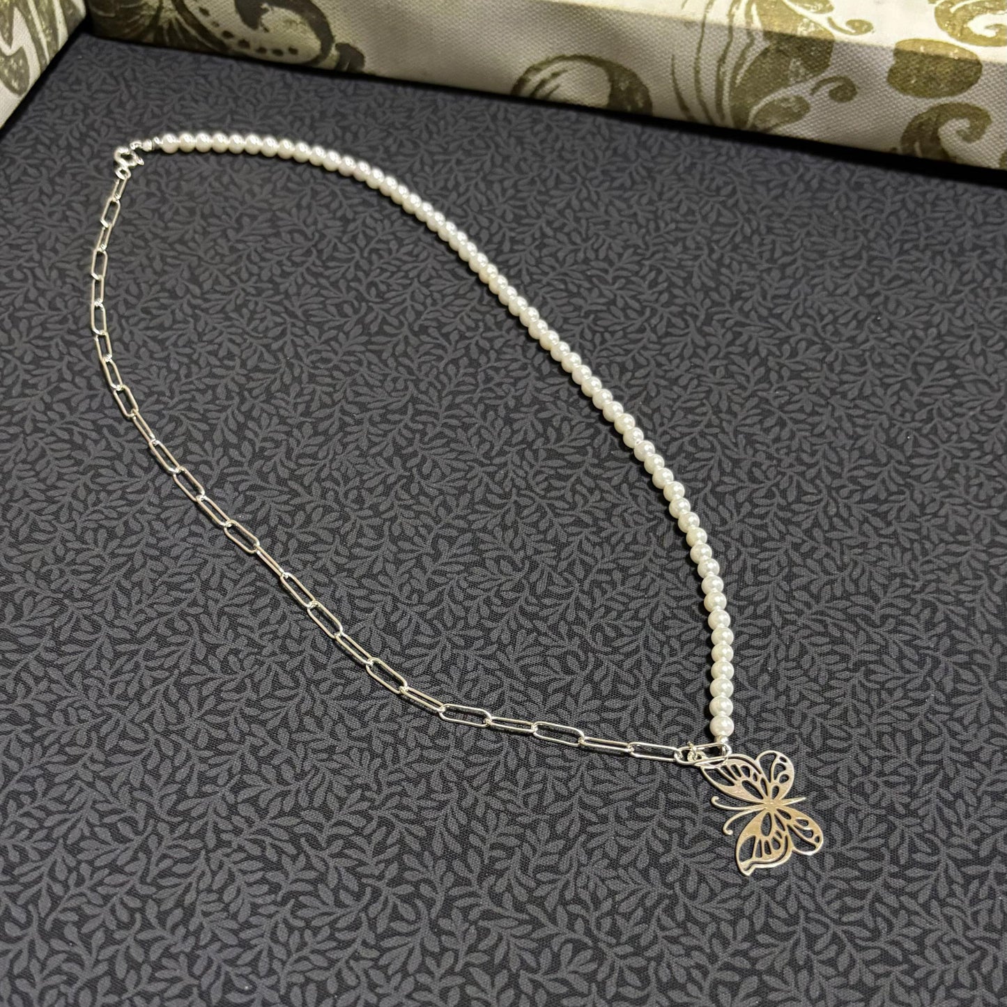 Collar Metamorfosis