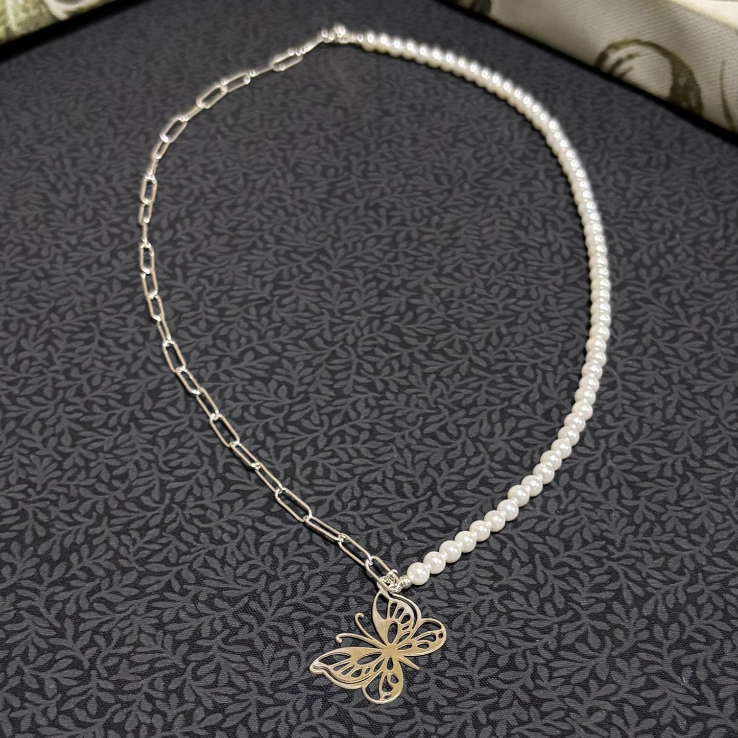 Collar Metamorfosis