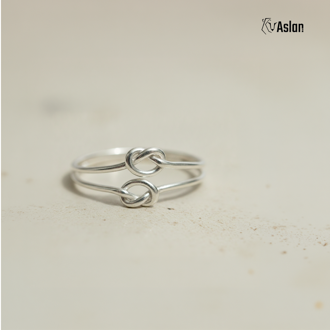 Anillo nudo doble