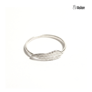 Anillo pluma corta
