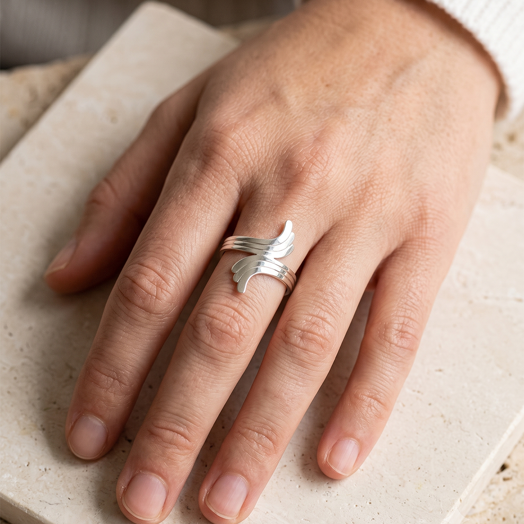 Anillo Tríada