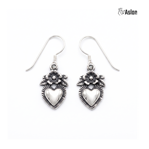 Arete corazón florido