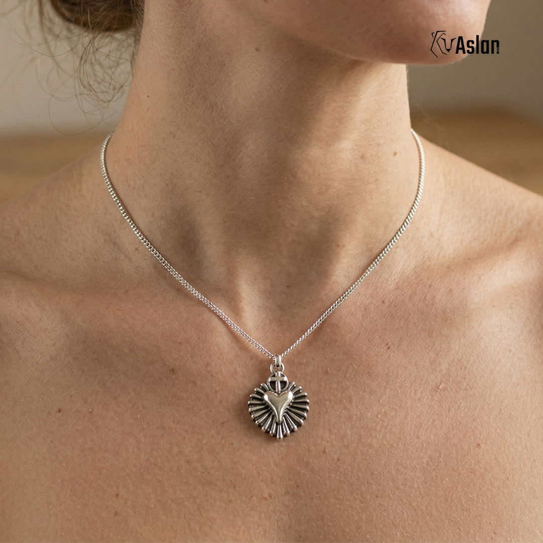 Collar corazón de luz