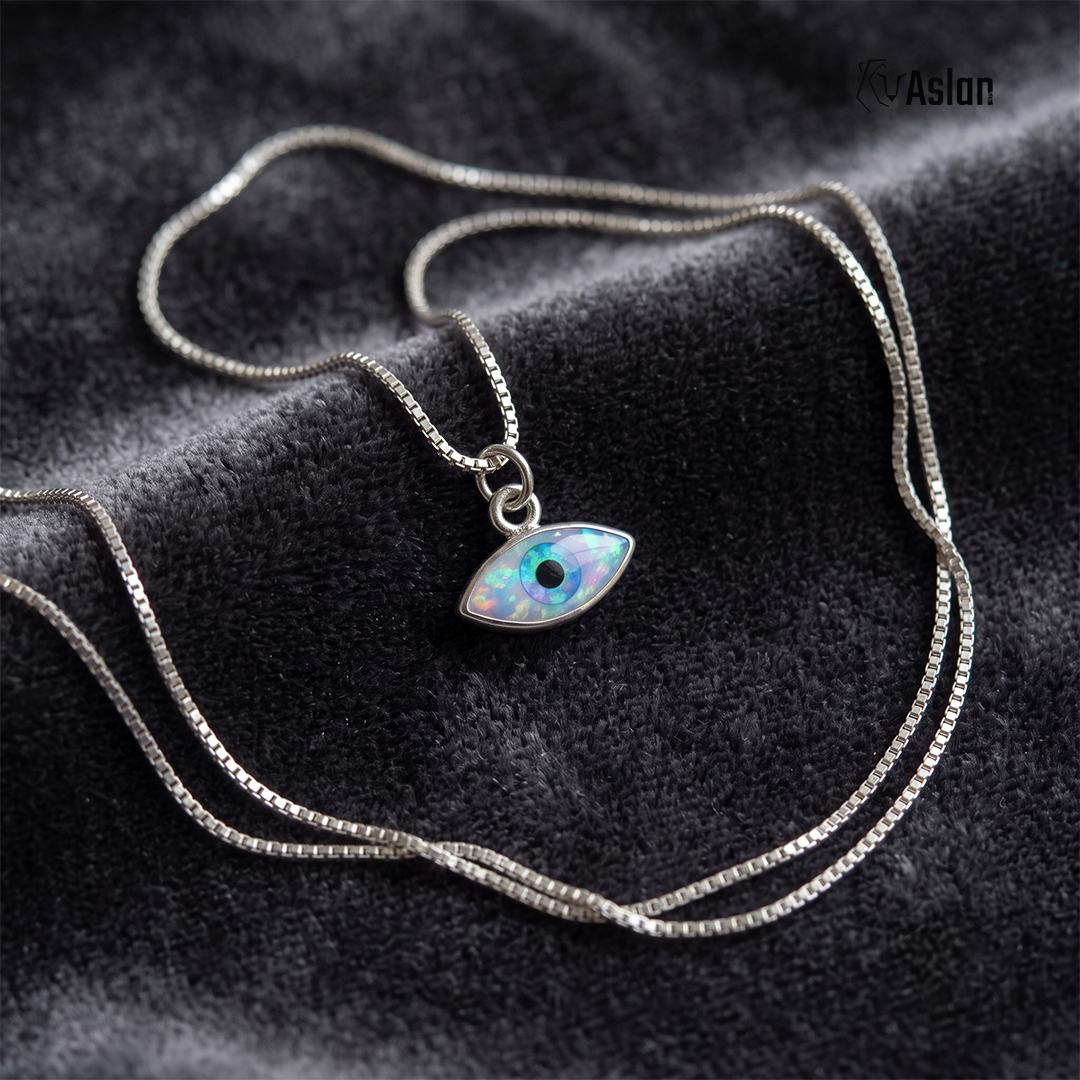 Collar cielo profundo
