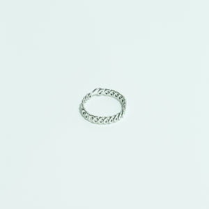 Anillo entretejido