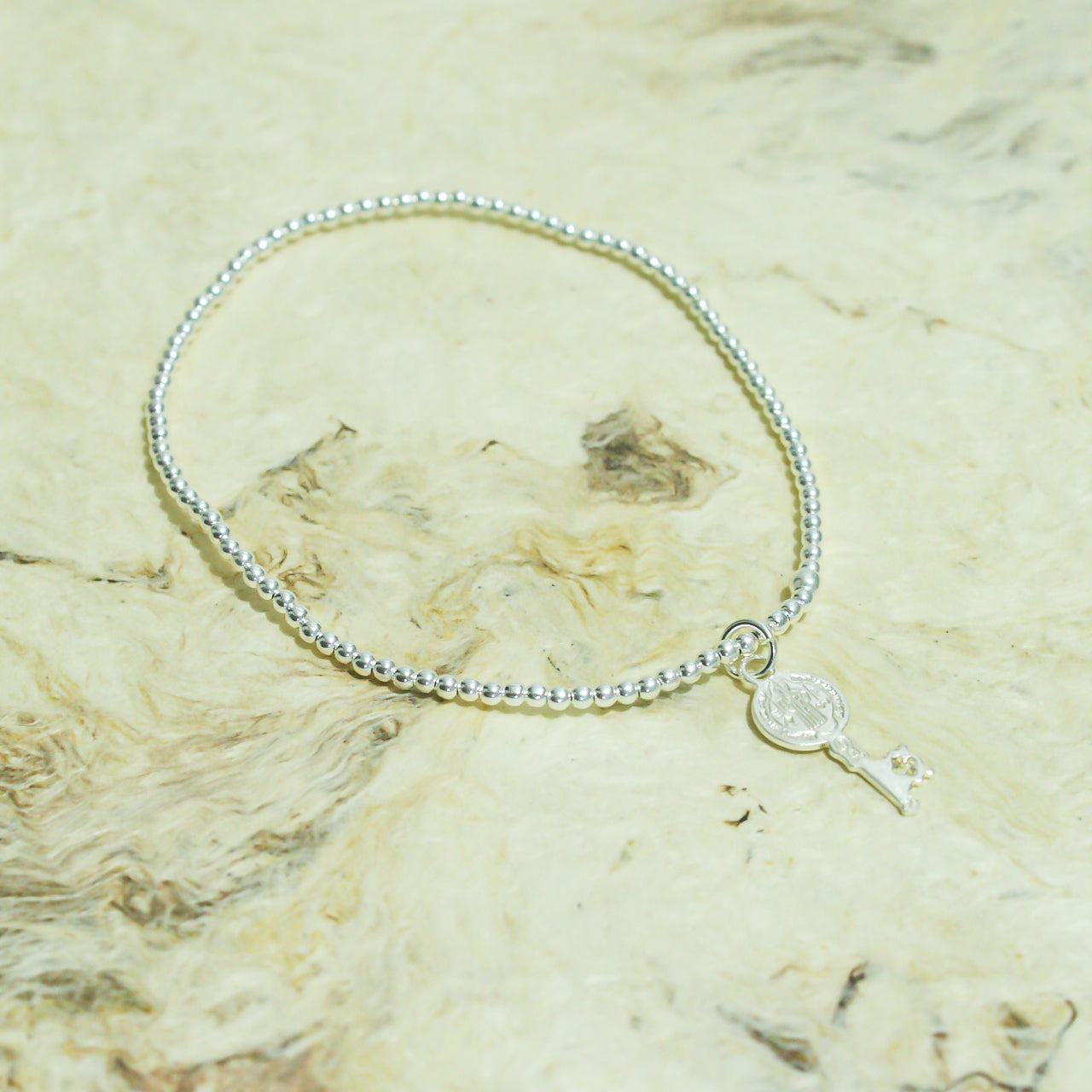 Pulsera llave de San Benito