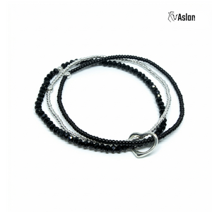 Pulsera triple con corazón
