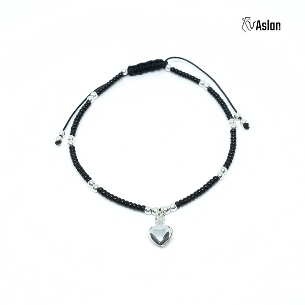 Pulsera hilo con corazón