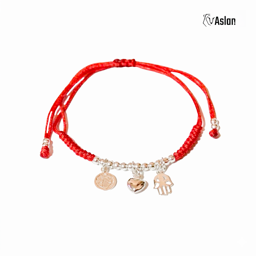Pulsera en hilo dijes