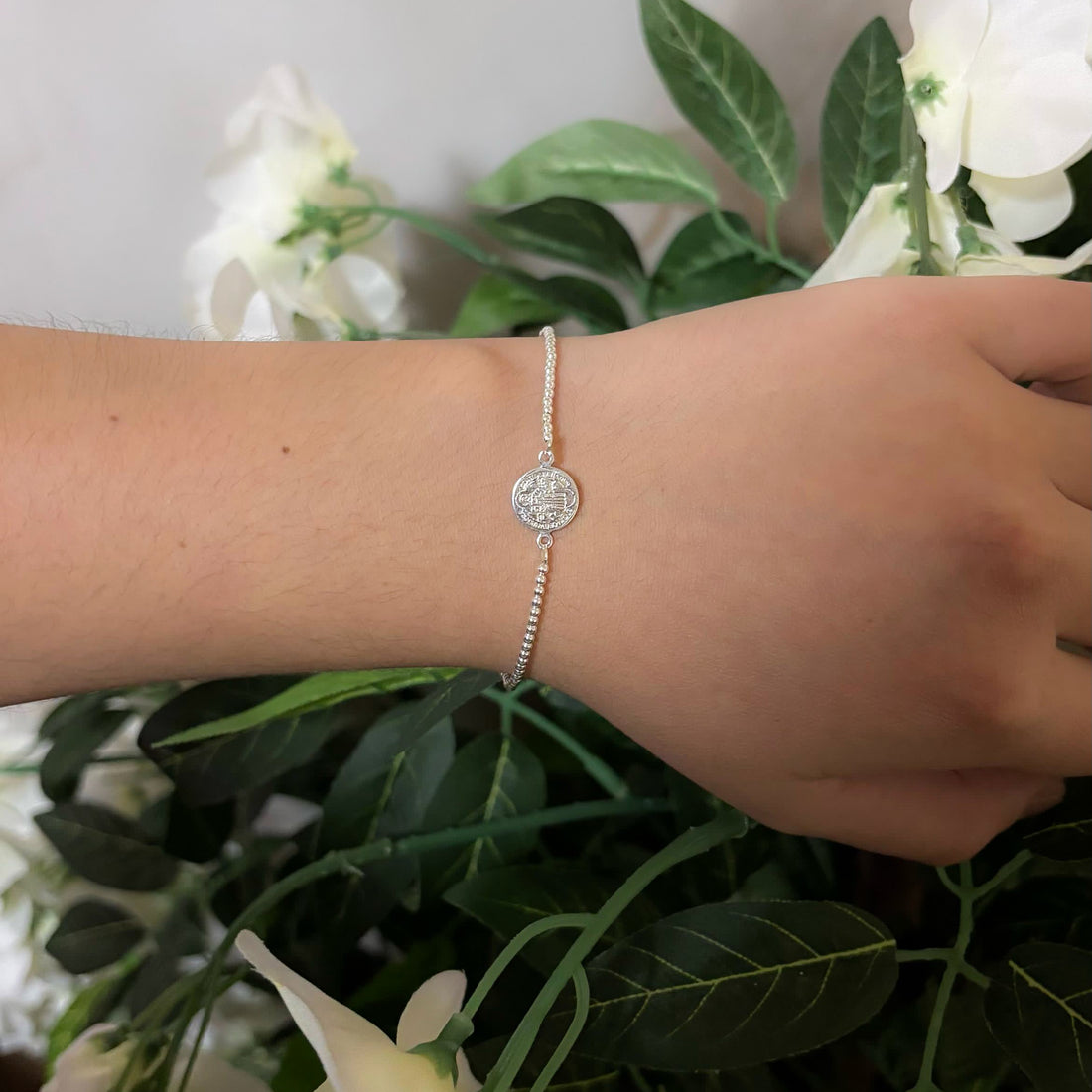 Pulsera sello de San Benito
