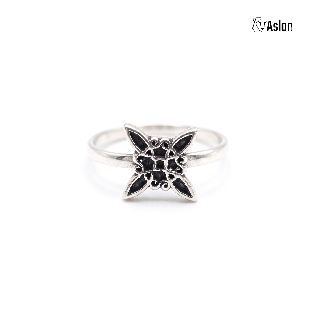 Anillo nudo bruja