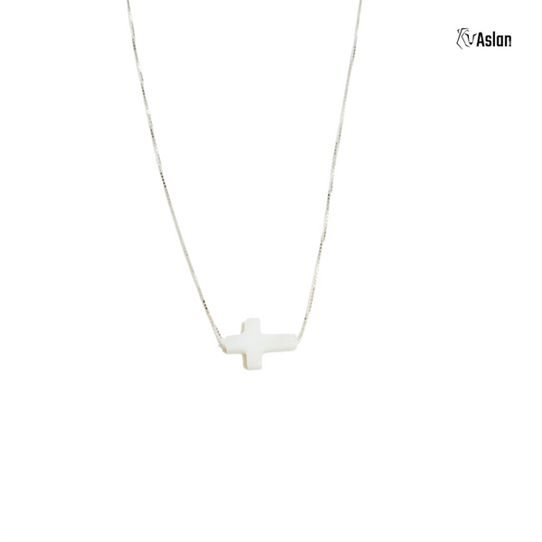 Choker cruz de perla en veneciana