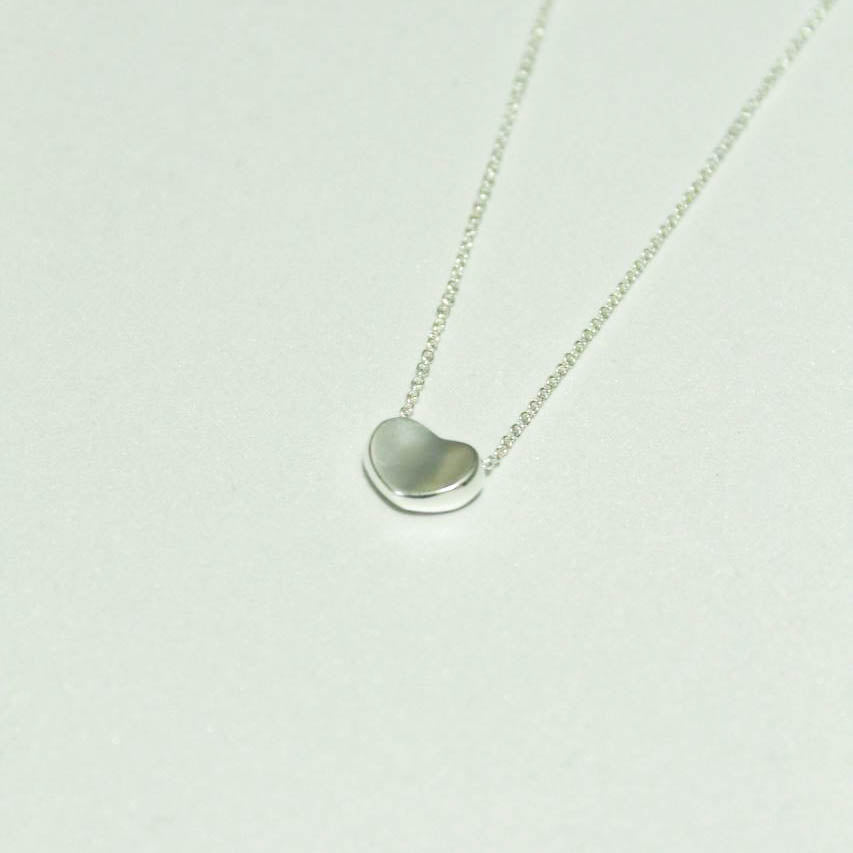 Cadena corazón minimalista