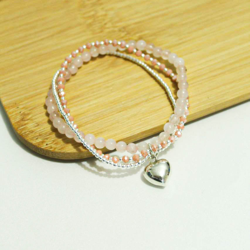 Pulsera pastel de corazón