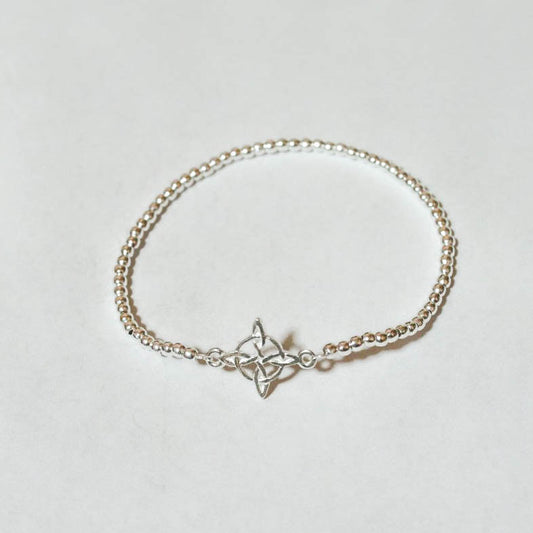 Pulsera nudo de bruja minimalista