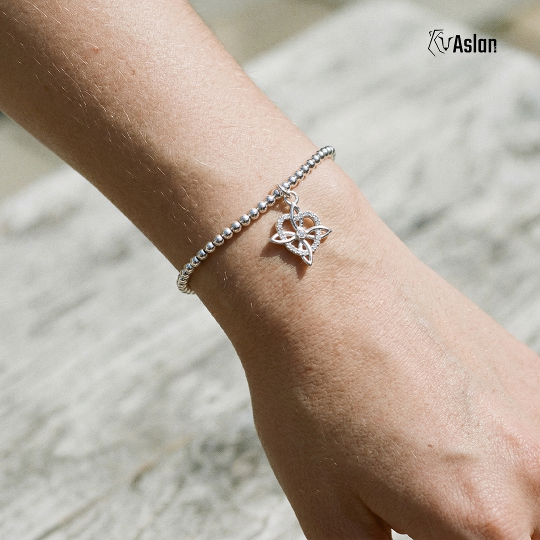 Pulsera nudo de bruja diamante