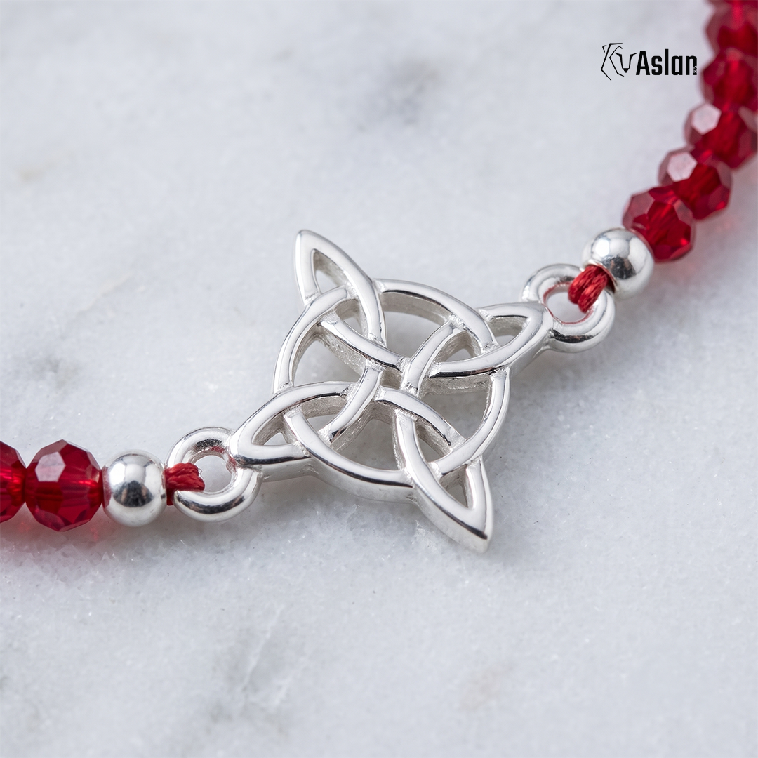 Pulsera nudo amuleto
